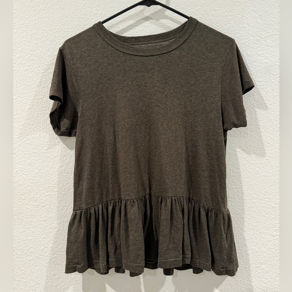 The Great. The Ruffle T Shirt Peplum Grey Short Sleeve Crewneck Shirt Size 0 - Picture 2 of 15